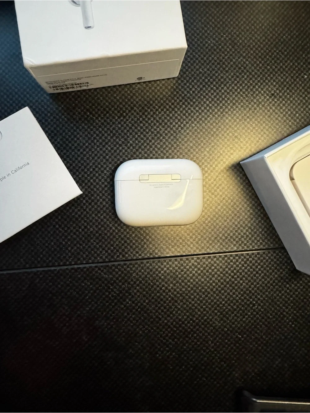 Apple airpods white